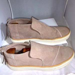 Toms Women's Paxton Taupe, beige Suede Sneaker Slip On Ankle Booties Size 11.